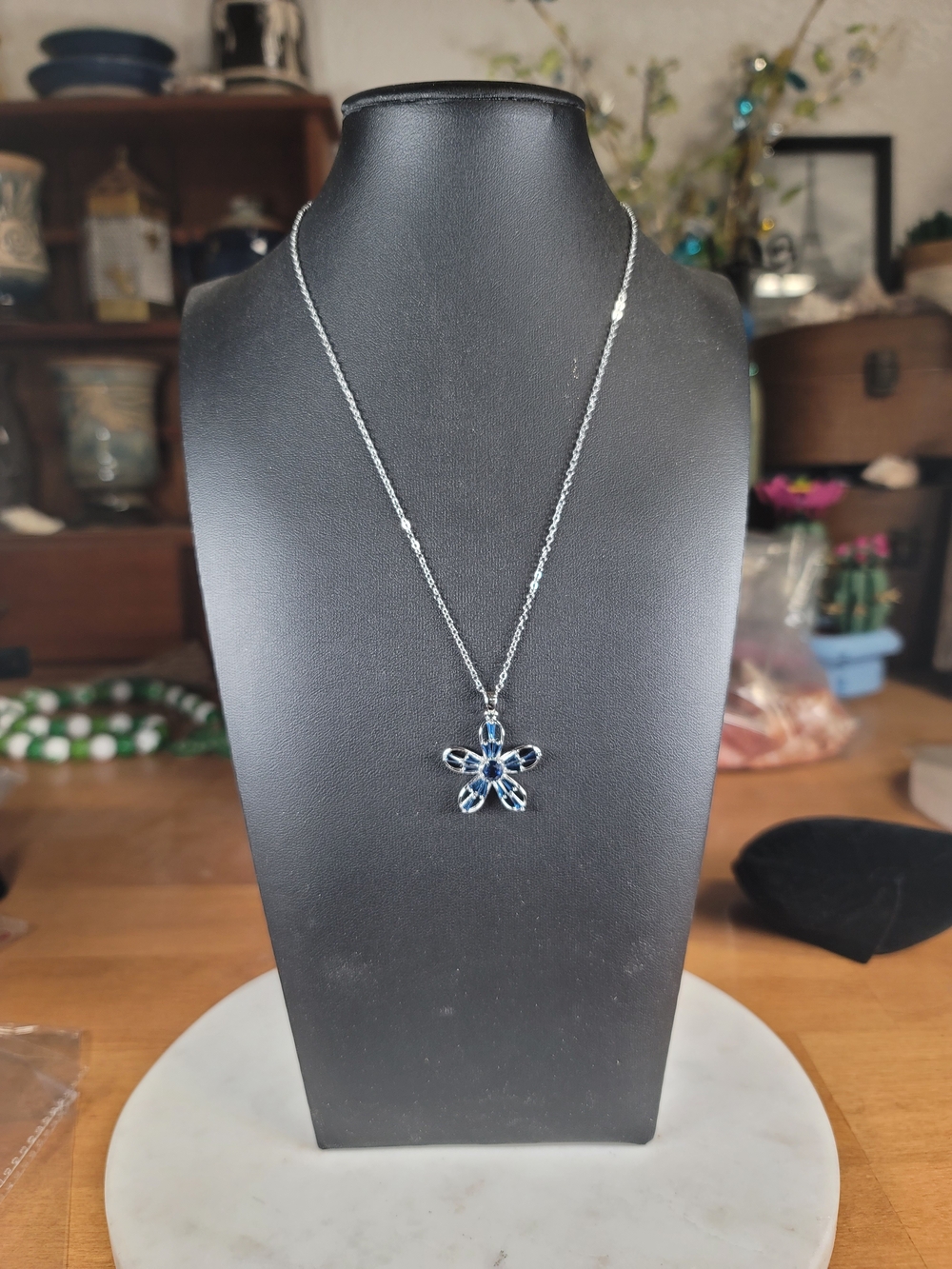 paparazzi Silver-Tone Blue Floral Pendant Necklace